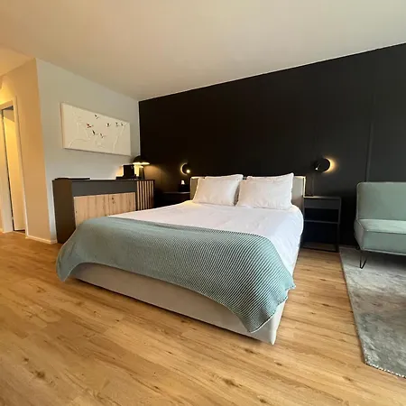 Titlis Alpine - Close To Cable Car - Nahe Der Gondel